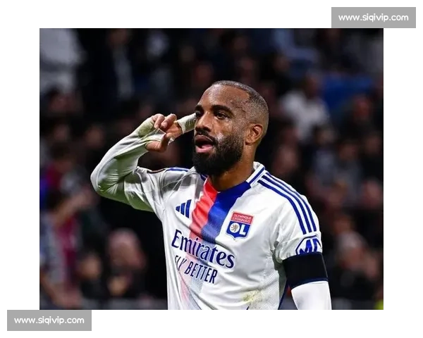 罗马诺确认!沙特升班马签下拉卡泽特,前阿森纳锋霸开启中东新征程 罗马诺确认!沙特升班马签下拉卡泽特,前阿森纳锋霸开启中东新征程