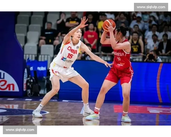 韩旭张子宇双塔制霸!中国女篮力克日本内线统治力彰显 韩旭张子宇双塔制霸!中国女篮力克日本内线统治力彰显