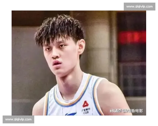 炸裂休赛期!132 人合同到期,赵继伟陷转会风暴,曾凡博冲击 NBA 炸裂休赛期!132 人合同到期,赵继伟陷转会风暴,曾凡博冲击 NBA