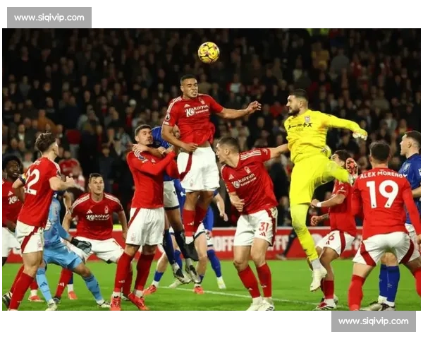 诺丁汉森林续约科特迪瓦后卫博利至 2026 年，34 岁老将留队