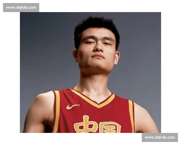 姚明：NBA 半场统治力的中国传奇